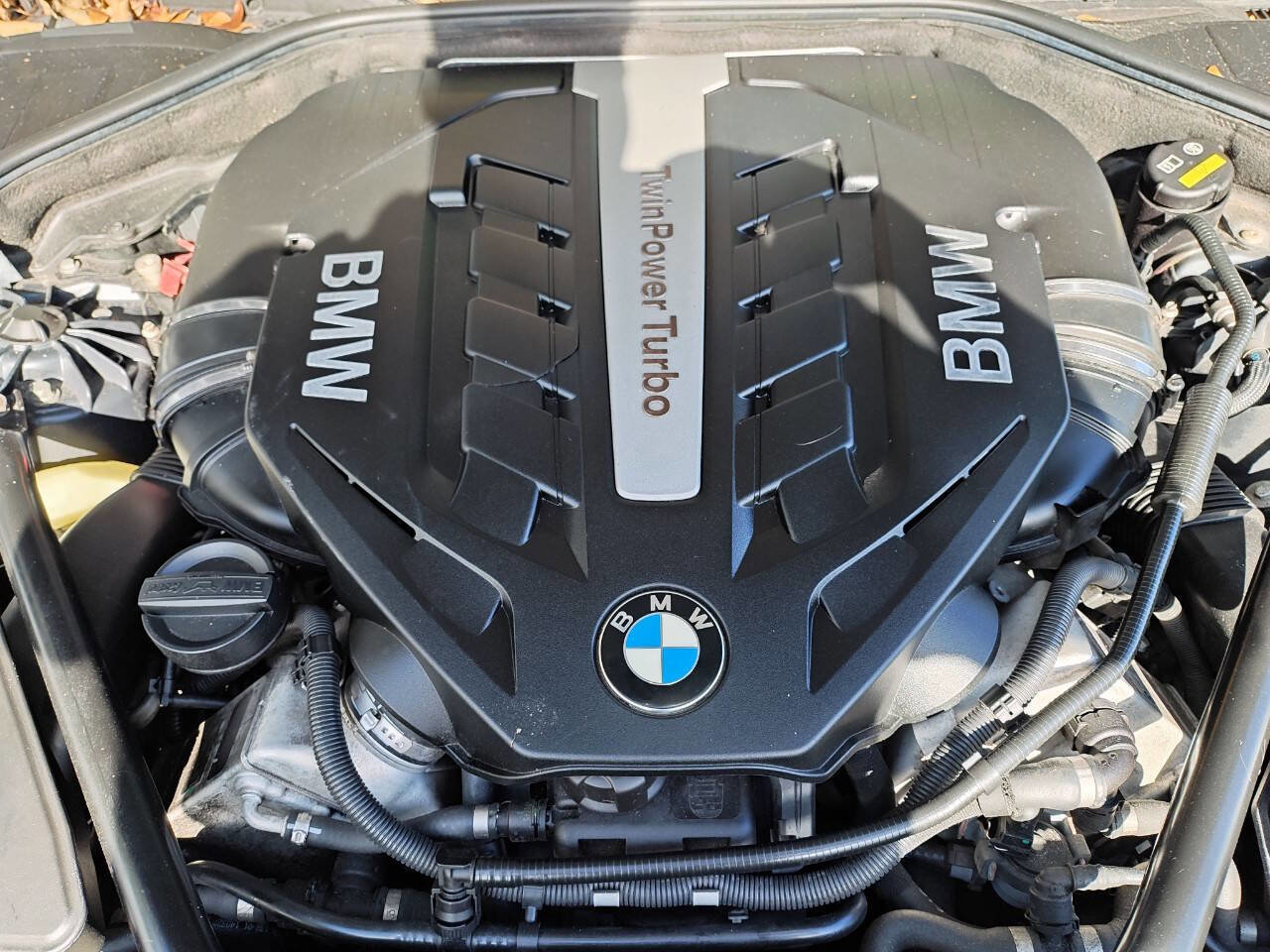 Used 2014 BMW 750i xDrive AWD/4WD image 41