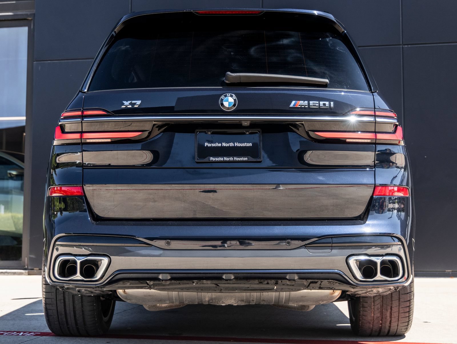 Used 2024 BMW X7 M60i AWD/4WD image 7