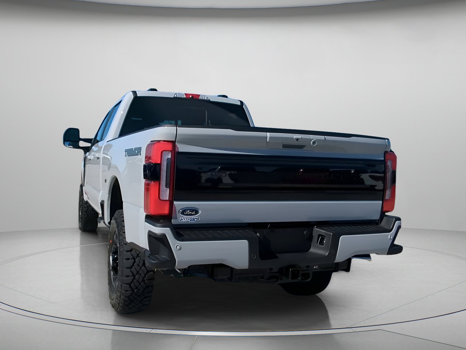 New 2026 Ford F250 Platinum w/ Tremor Off-Road Package image 25