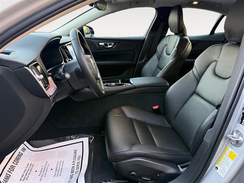 Used 2023 Volvo S60 T8 Plus image 10