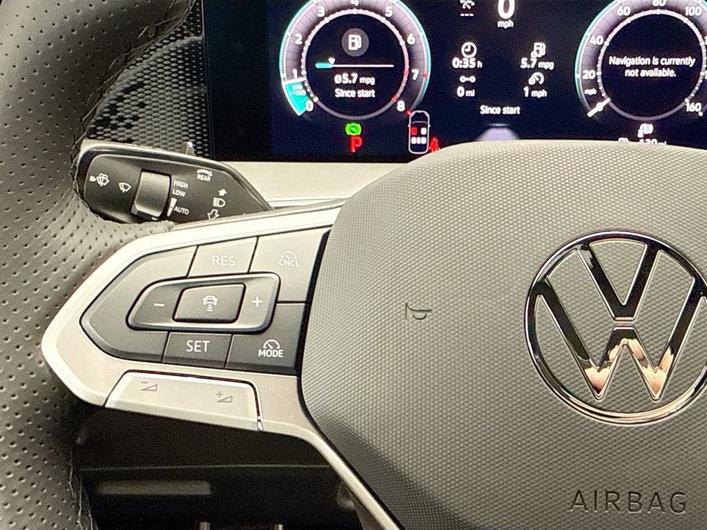 New 2026 Volkswagen Tiguan SE R-Line FWD image 11