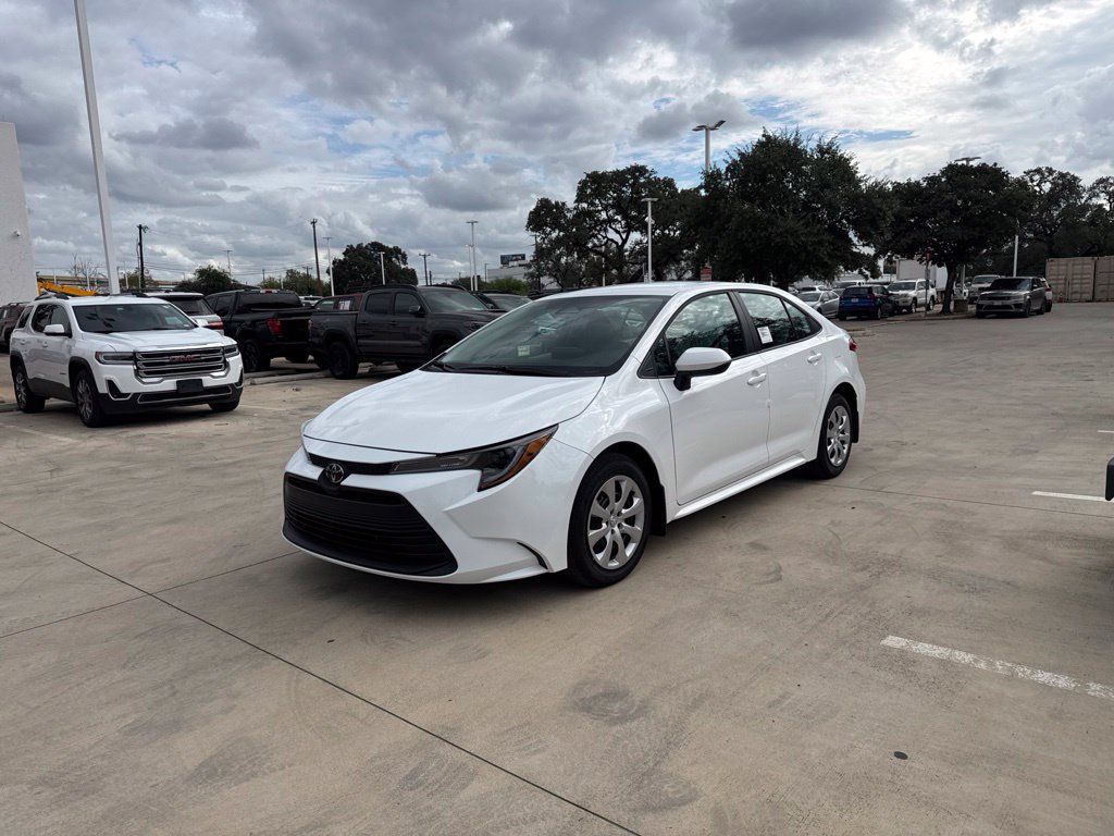 New 2027 Toyota Corolla LE FWD image 2