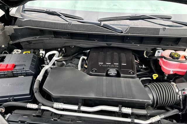 Used 2023 Chevrolet Silverado 1500 Custom AWD/4WD image 32