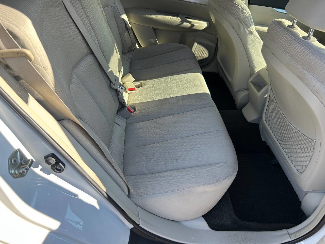 Used 2012 Subaru Outback 2.5i image 12