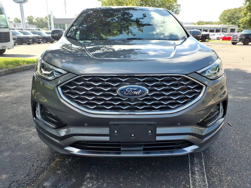 Certified 2022 Ford Edge Titanium w/ Equipment Group 301A AWD/4WD image 6