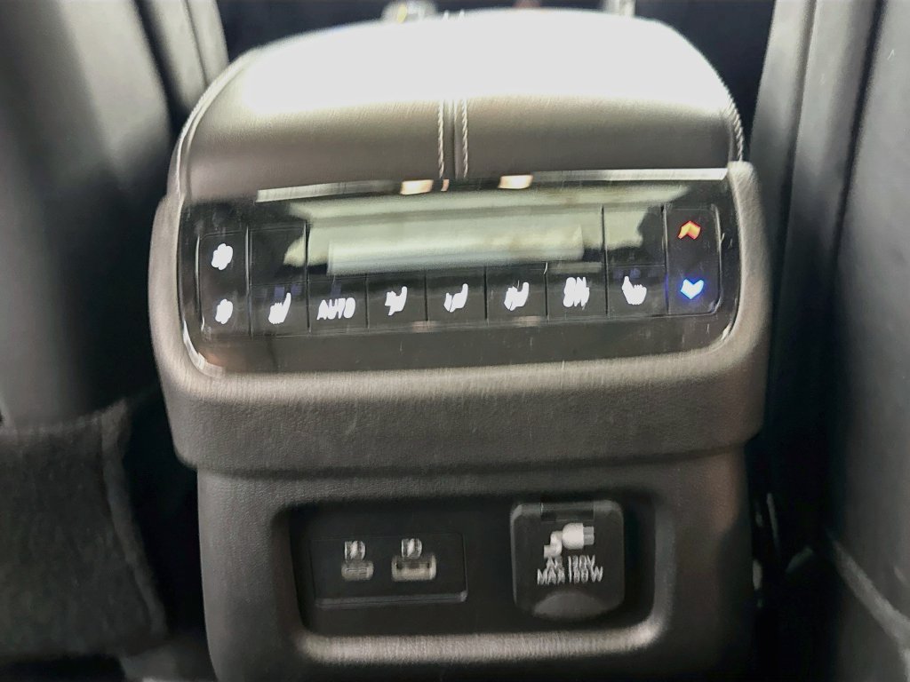 Certified 2023 INFINITI QX60 Sensory w/ Vision Package AWD/4WD image 34