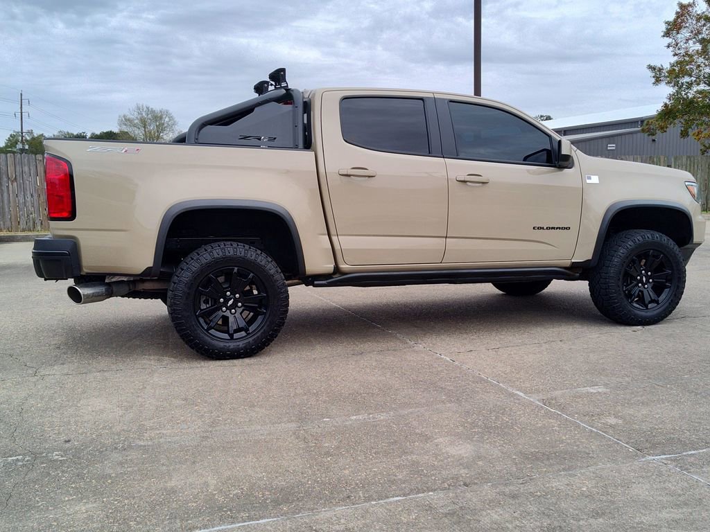 Used 2021 Chevrolet Colorado ZR2 w/ ZR2 Dusk Special Edition image 11