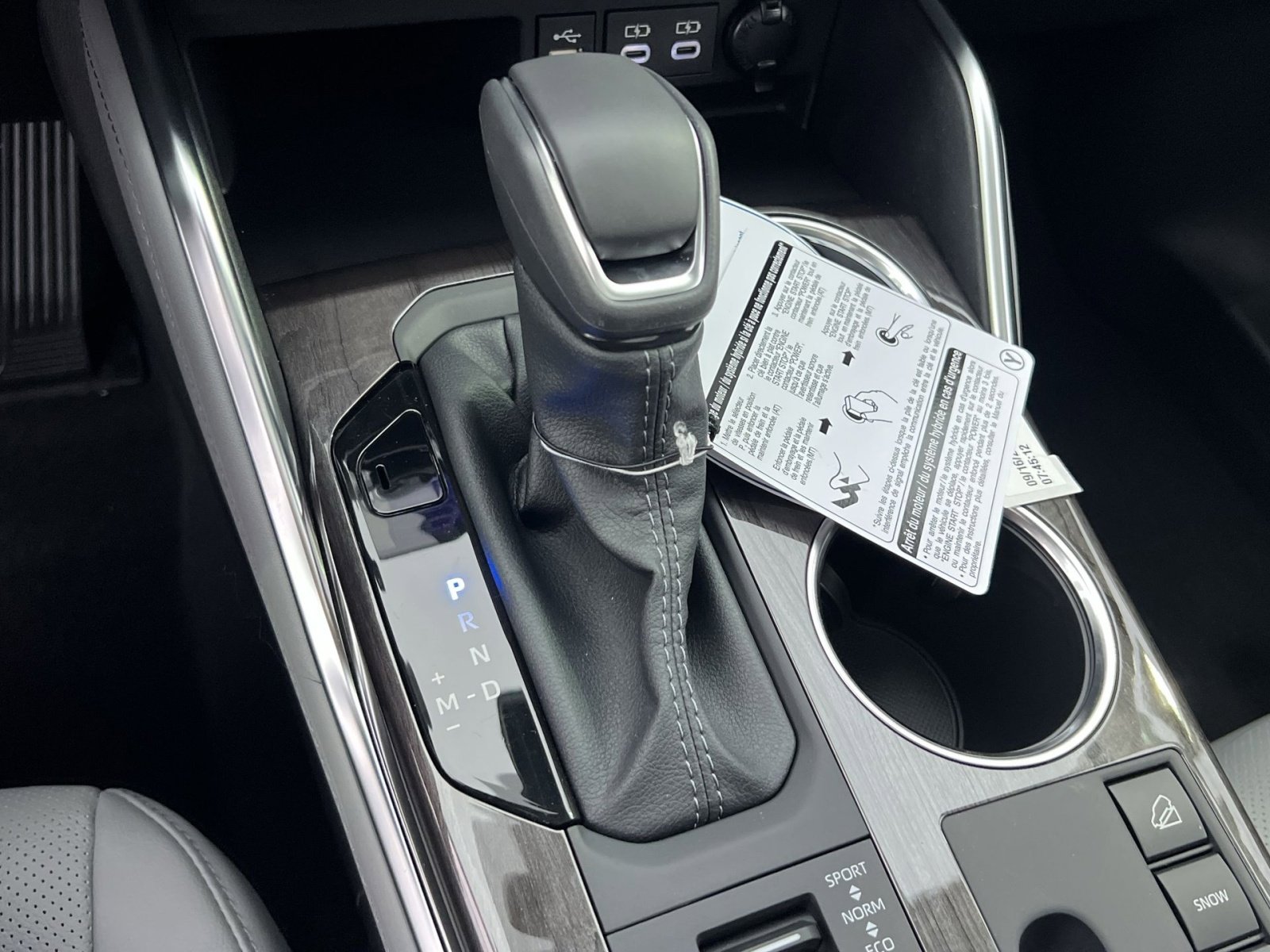 New 2025 Toyota Highlander Limited image 16