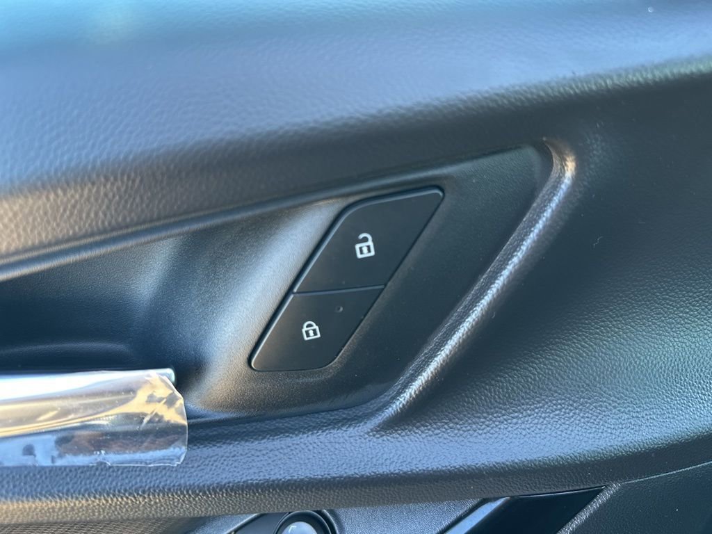 New 2026 Chevrolet Equinox LT image 8