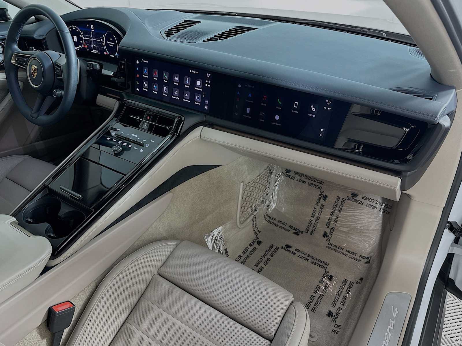 Certified 2024 Porsche Panamera 4 AWD/4WD image 29