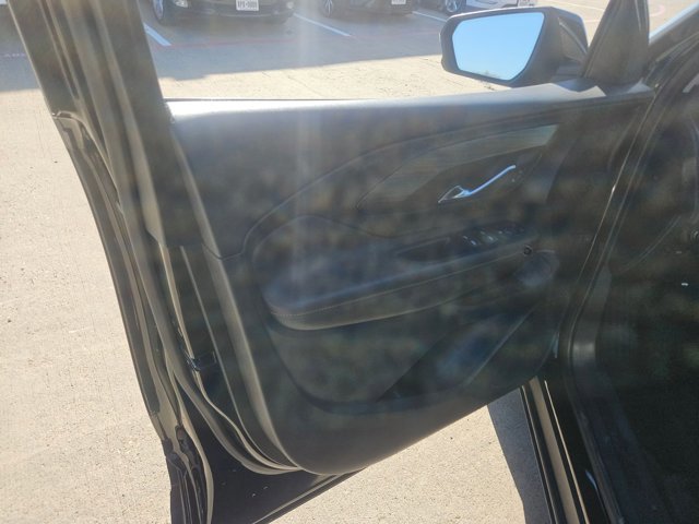 Used 2020 GMC Terrain SLT image 13