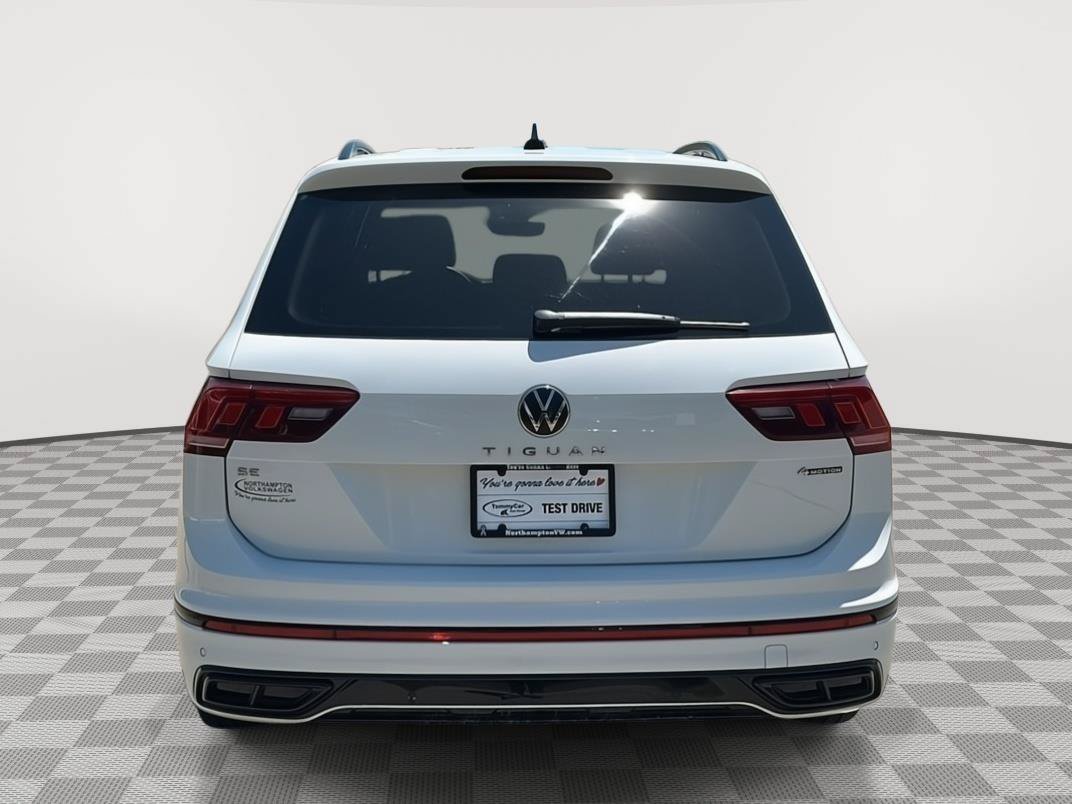 Used 2022 Volkswagen Tiguan SE R-Line AWD/4WD image 6