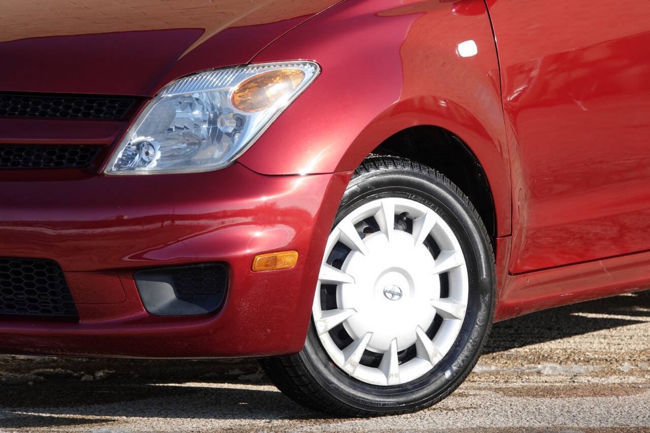 Used 2006 Scion xA FWD image 11