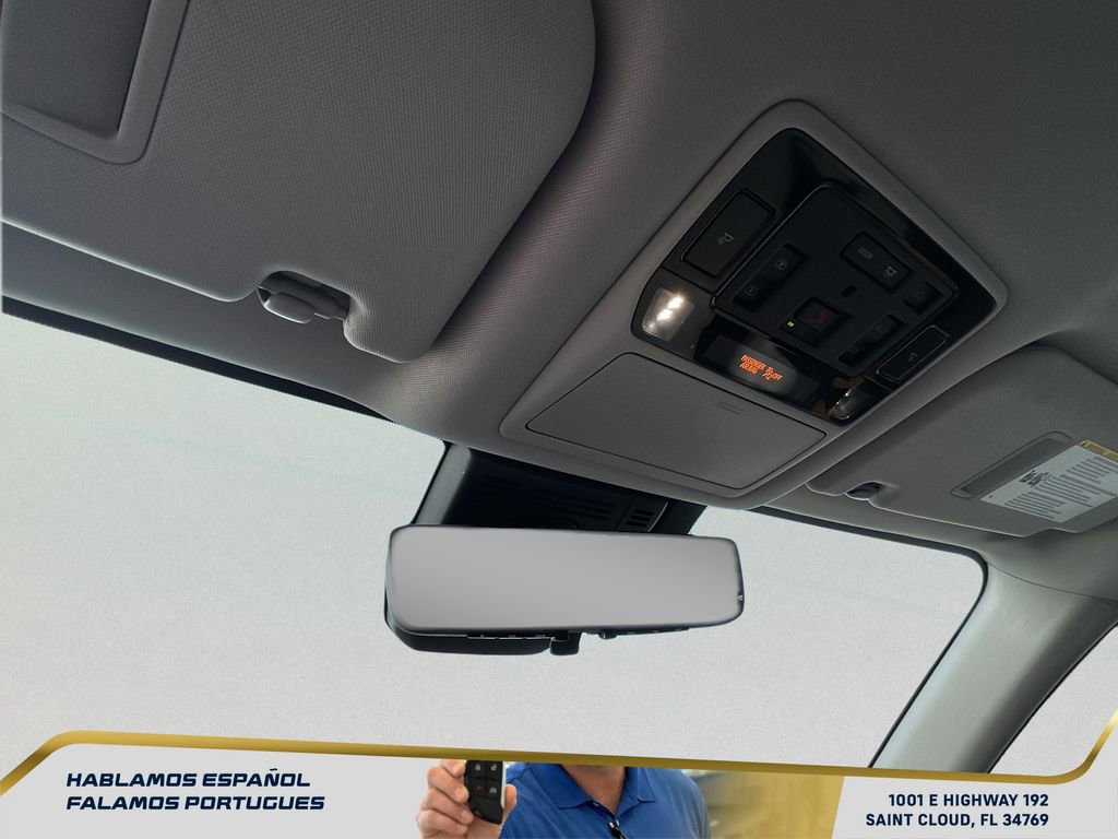 Used 2025 Toyota Grand Highlander AWD image 22