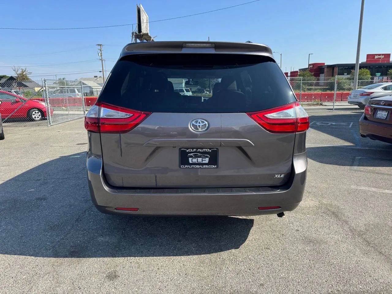 Used 2015 Toyota Sienna XLE image 6