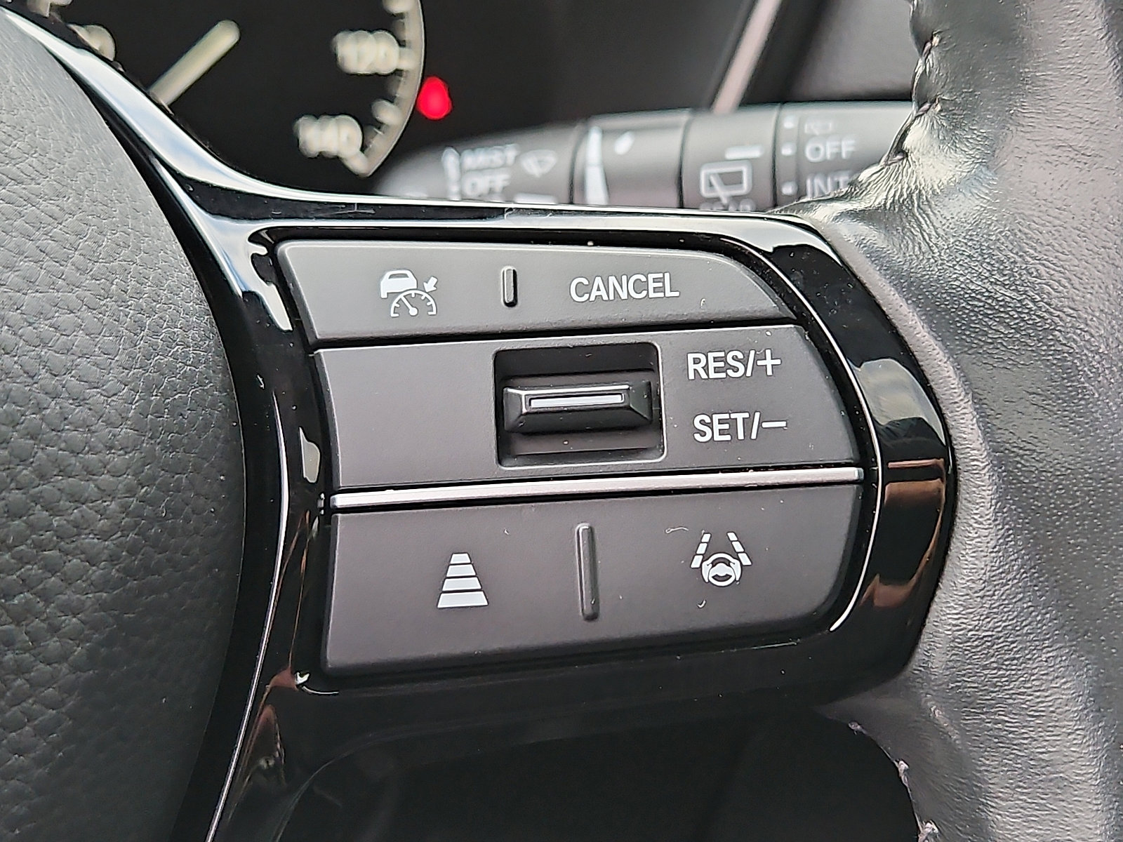 Used 2023 Honda CR-V EX-L image 24