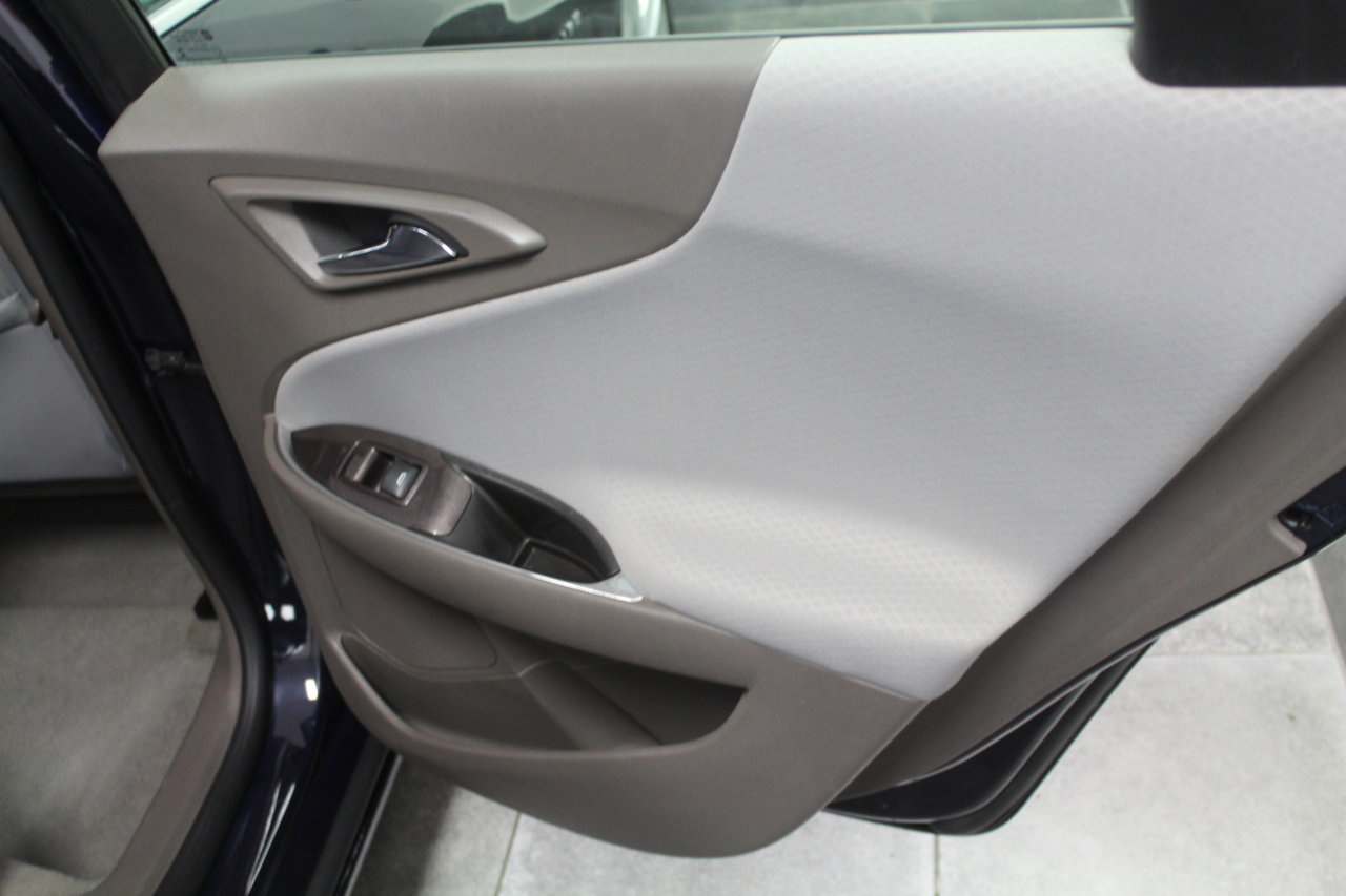 Used 2017 Chevrolet Malibu LT image 26