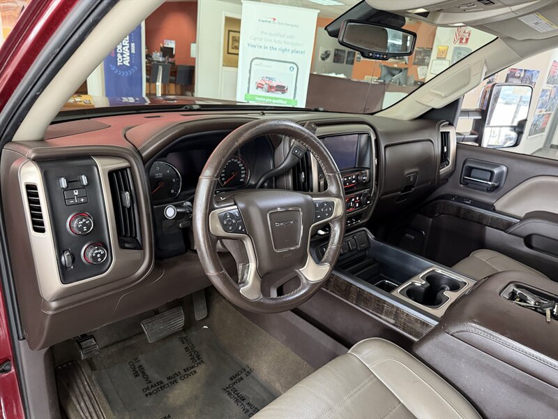 Used 2016 GMC Sierra 1500 Denali w/ Enhanced Driver Alert Package AWD/4WD image 11
