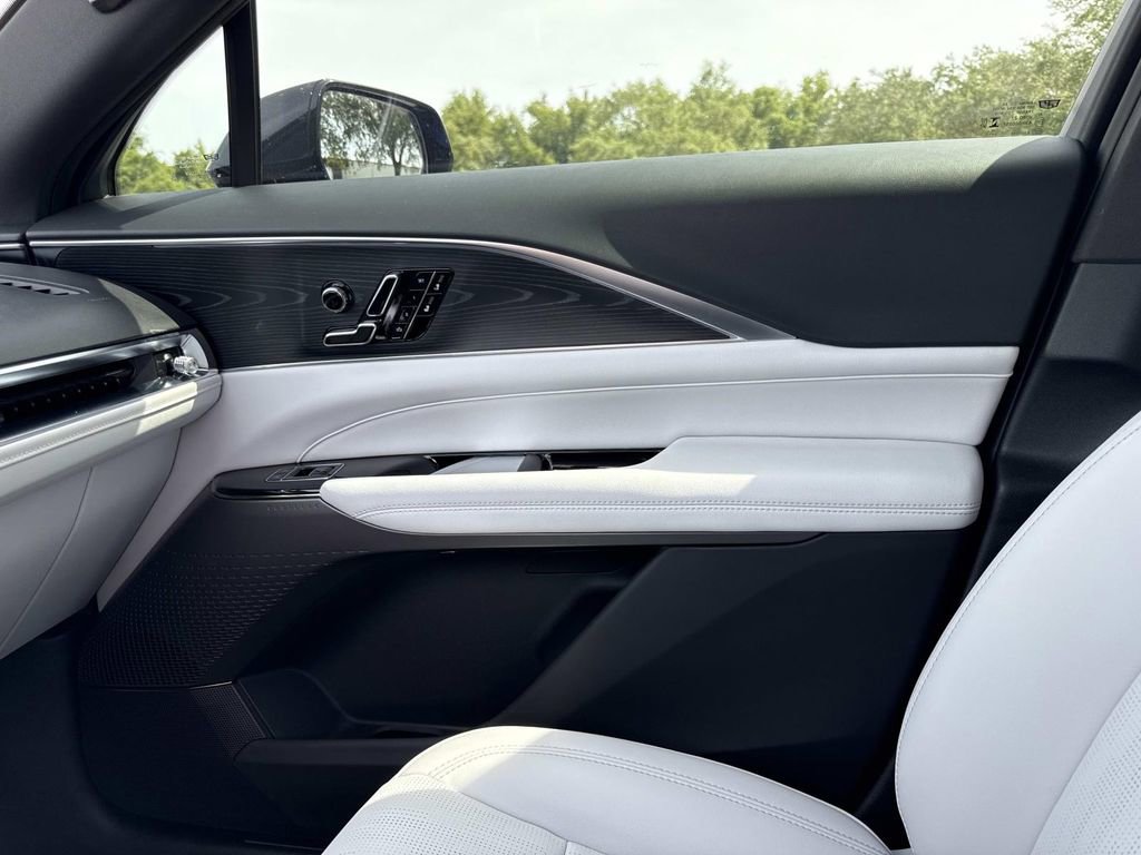 New 2026 Cadillac Lyriq Sport RWD image 22