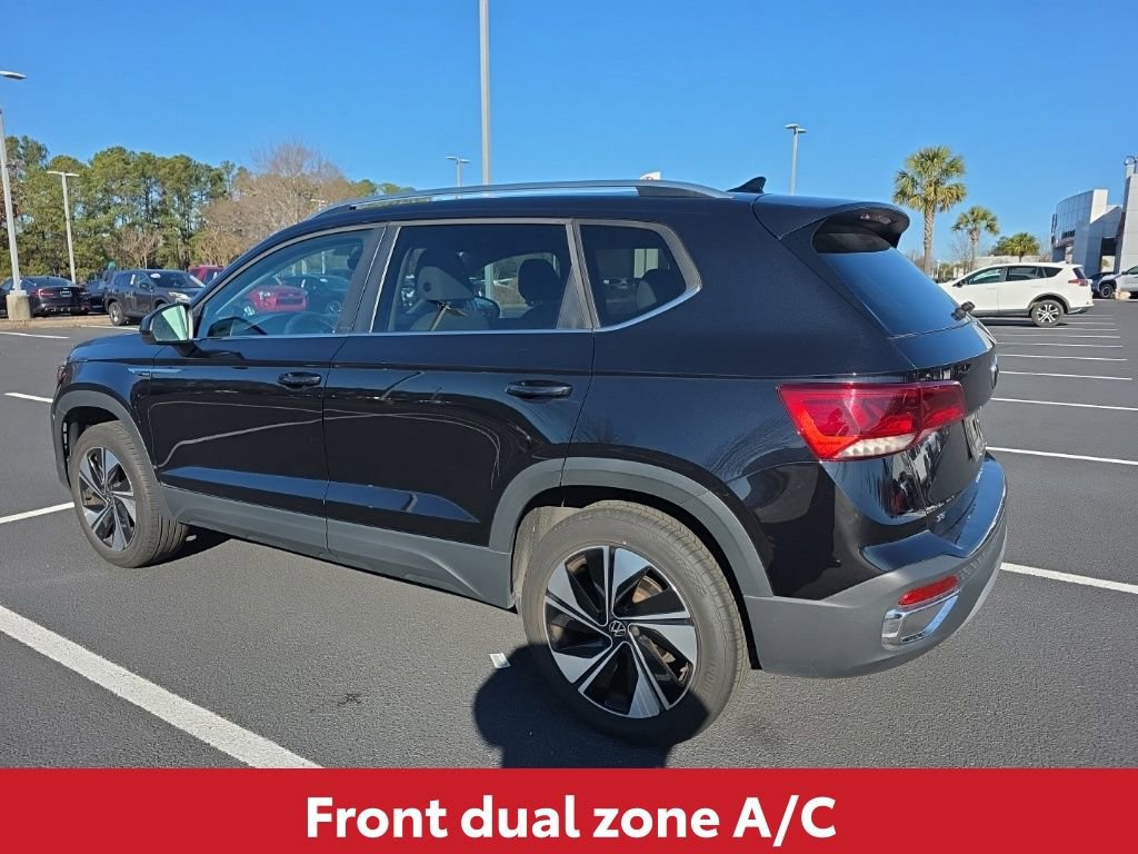 Used 2024 Volkswagen Taos SE image 5