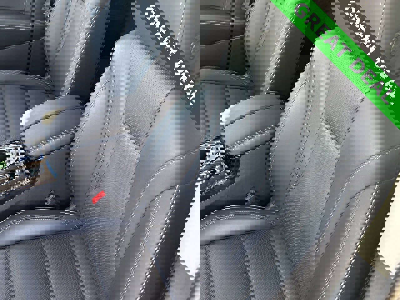 Used 2022 Buick Envision Essence w/ Safety Package image 28