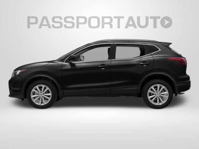 Used 2017 Nissan Rogue Sport S w/ S Appearance Package AWD/4WD image 4