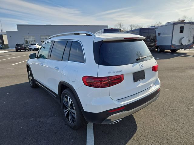 New 2026 Mercedes-Benz GLB 250 4MATIC image 5