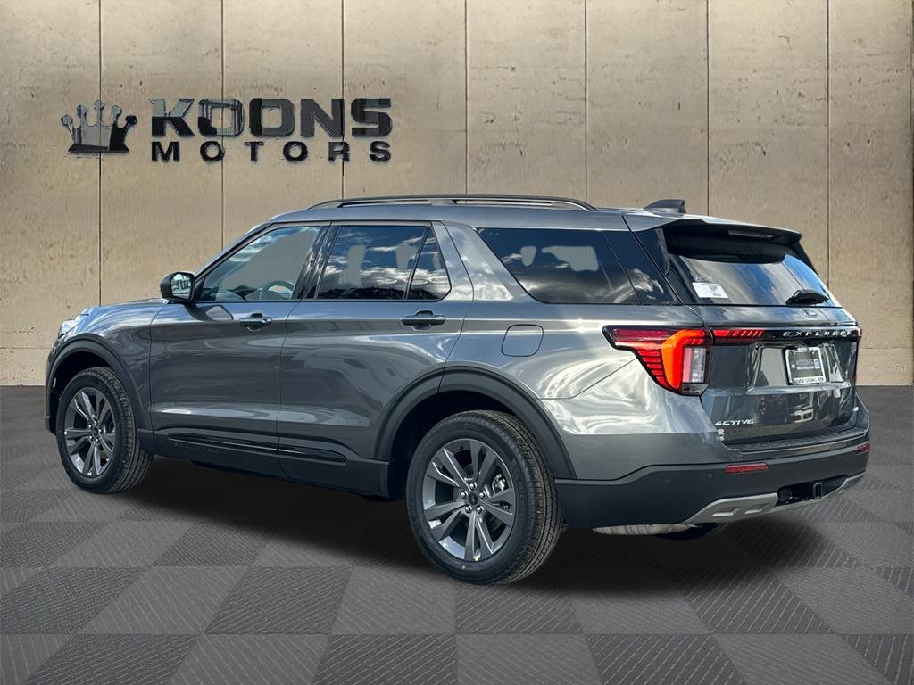 New 2026 Ford Explorer Active w/ Active Comfort Package image 6