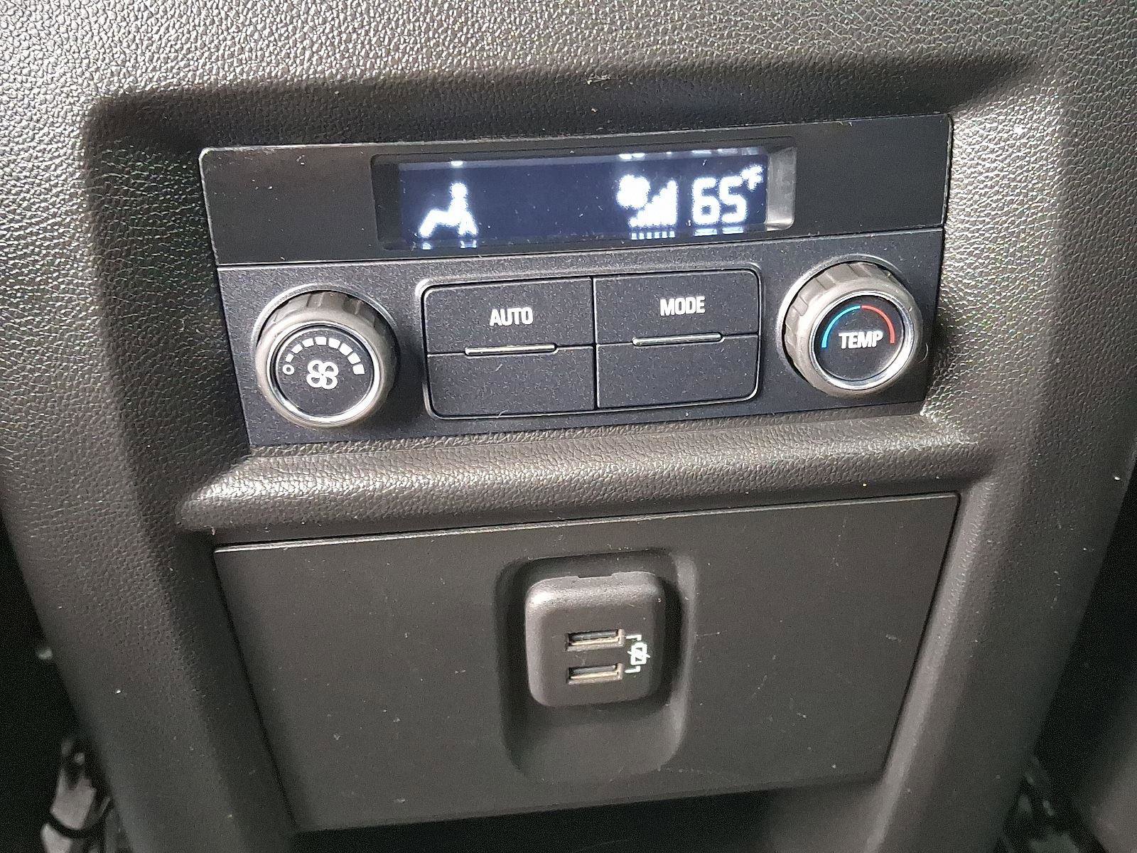 Used 2020 Chevrolet Traverse LT image 12