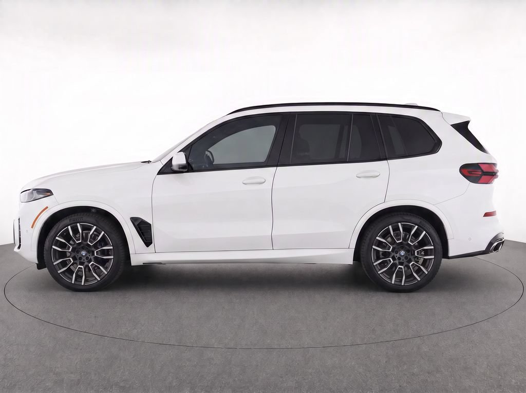 Used 2024 BMW X5 xDrive40i w/ M Sport Package AWD/4WD image 29