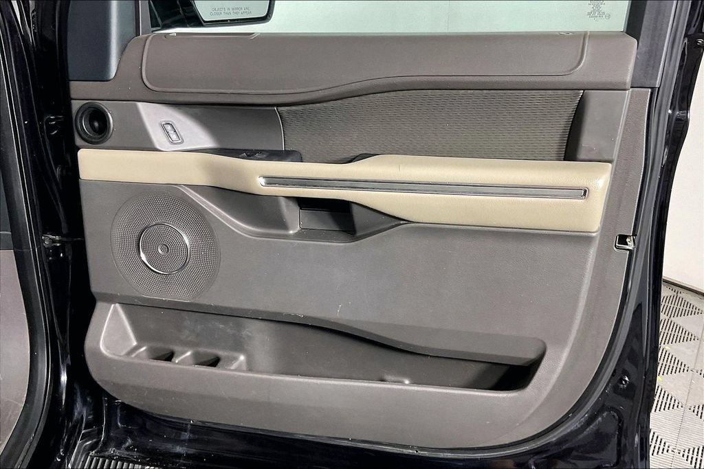 Used 2019 Ford Expedition Max XLT RWD image 22