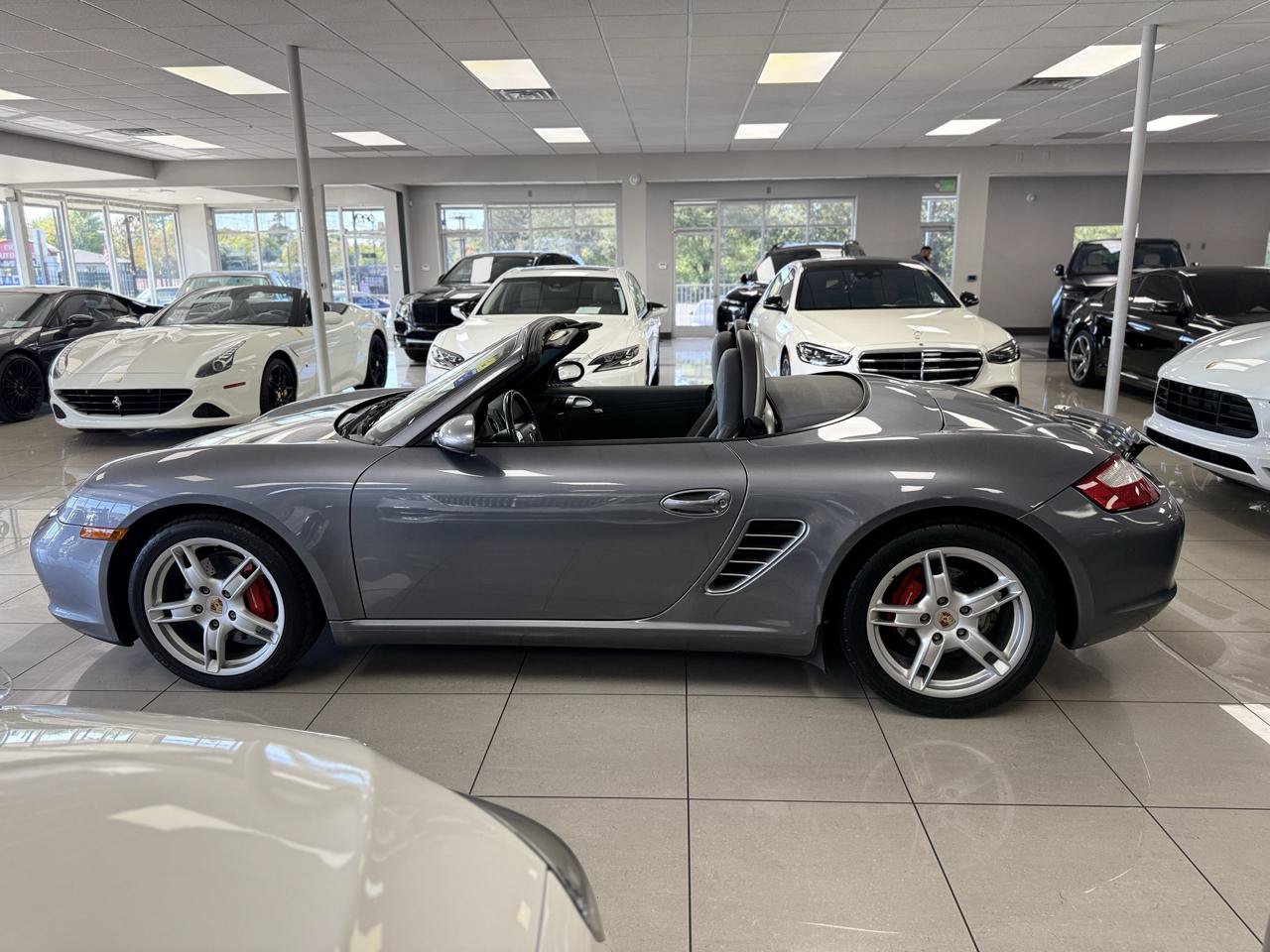 Used 2005 Porsche Boxster S RWD image 3