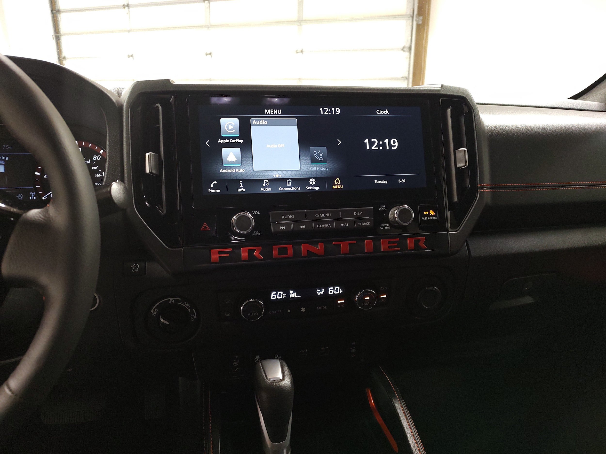 Used 2025 Nissan Frontier PRO-4X w/ Pro Convenience Package AWD/4WD image 7