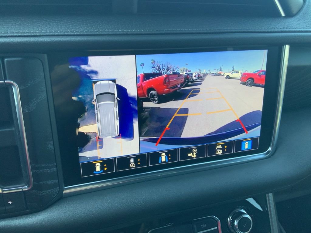 Used 2021 GMC Yukon XL Denali w/ Denali Premium Package image 26