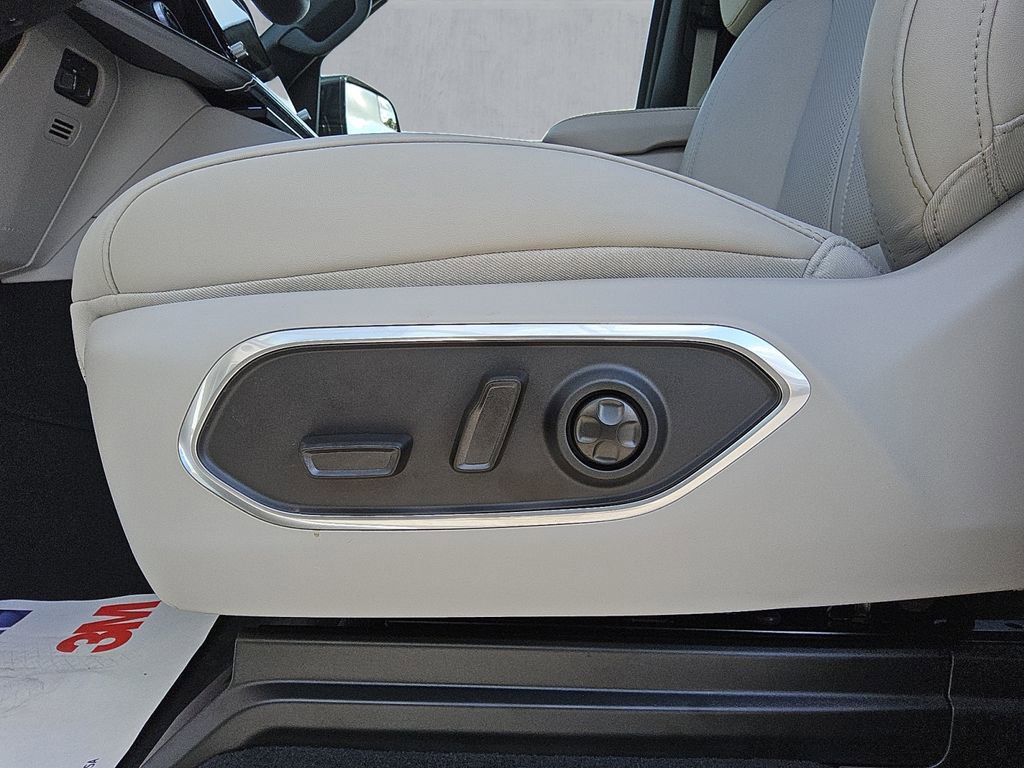 New 2026 Jeep Grand Wagoneer L Limited image 16