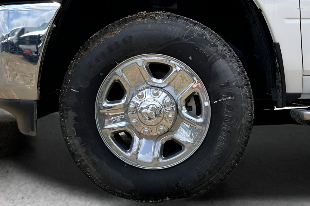 New 2024 RAM 3500 Tradesman w/ Chrome Appearance Group AWD/4WD image 11