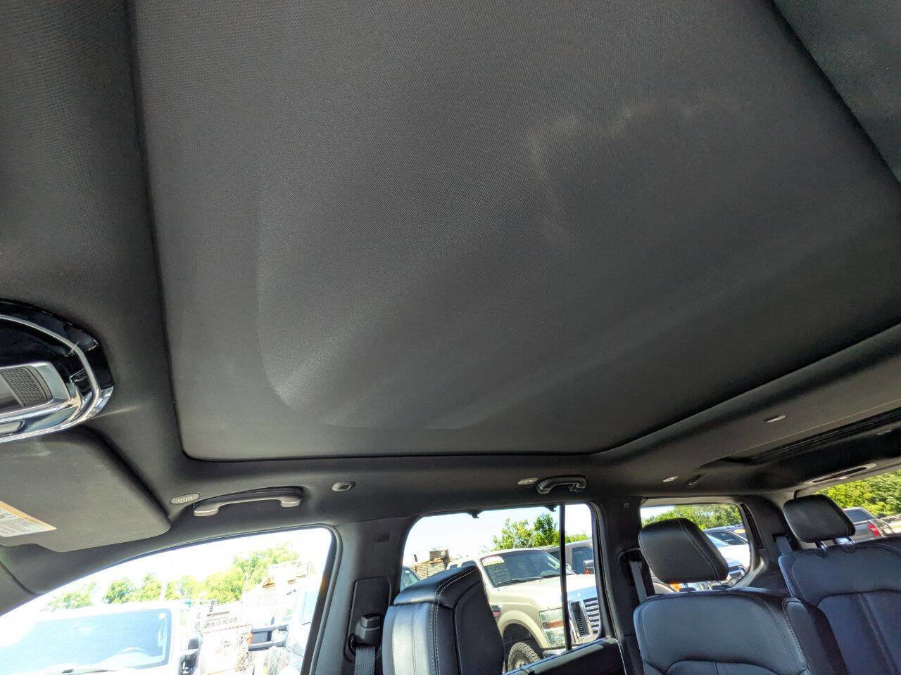 Used 2023 Jeep Grand Wagoneer 4WD image 17