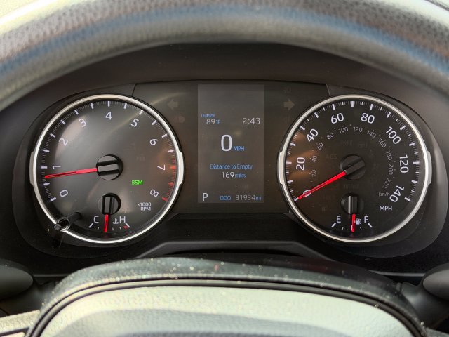 Used 2021 Toyota RAV4 LE FWD image 16
