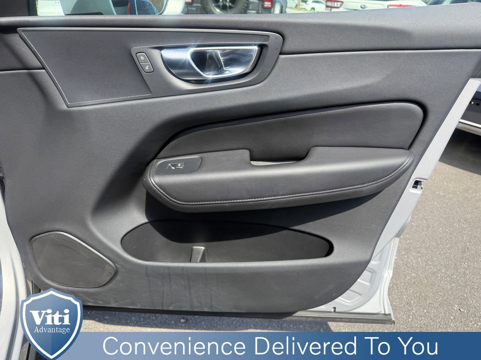Certified 2023 Volvo XC60 B5 Plus w/ Climate Package AWD/4WD image 29