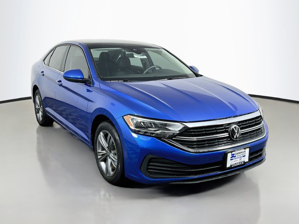 Used 2024 Volkswagen Jetta SE w/ Panoramic Sunroof Package