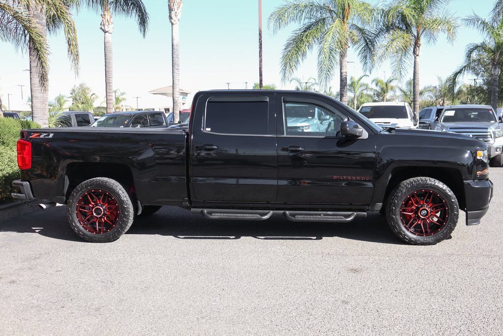 Used 2018 Chevrolet Silverado 1500 LTZ Z71 w/ Redline Edition AWD/4WD image 11