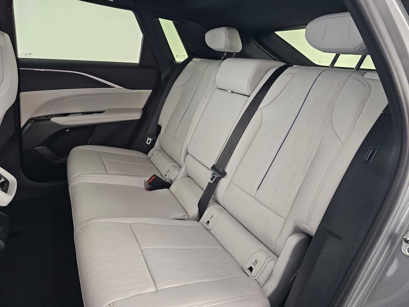 New 2026 Cadillac Lyriq Sport image 17