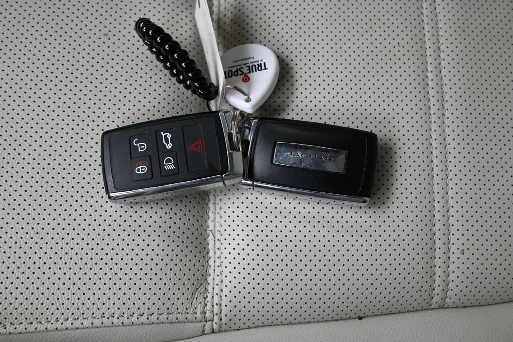 Used 2023 Jaguar E-PACE SE AWD/4WD image 26