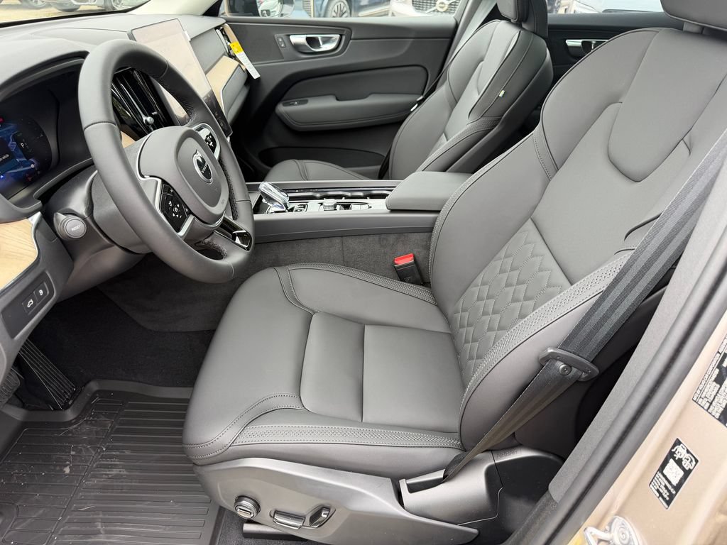 New 2026 Volvo XC60 T8 Plus w/ Protection Package Premier AWD/4WD image 16