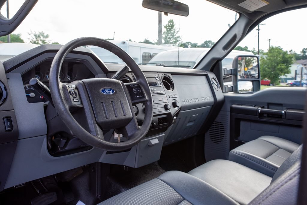 Used 2016 Ford F350 XL w/ Power Equipment Group AWD/4WD image 12