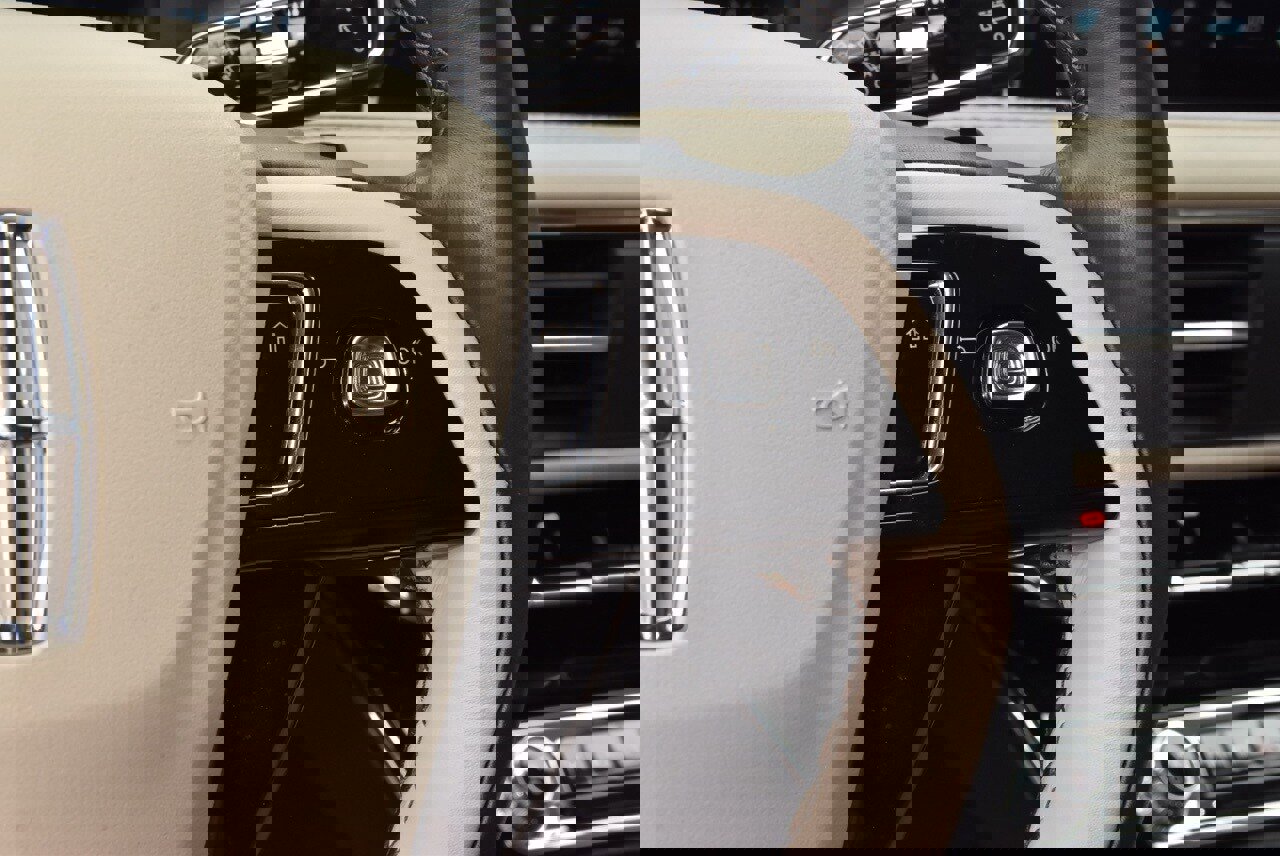 Certified 2025 Lincoln Corsair Reserve image 25