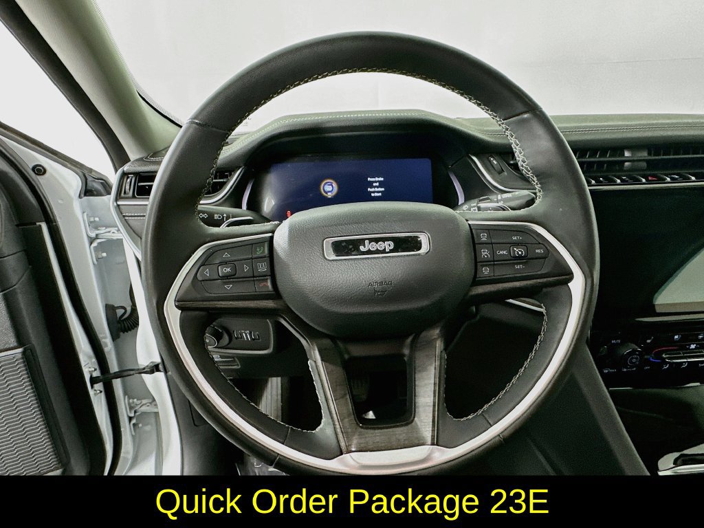 Used 2023 Jeep Grand Cherokee L Limited w/ Luxury Tech Group II AWD/4WD image 16