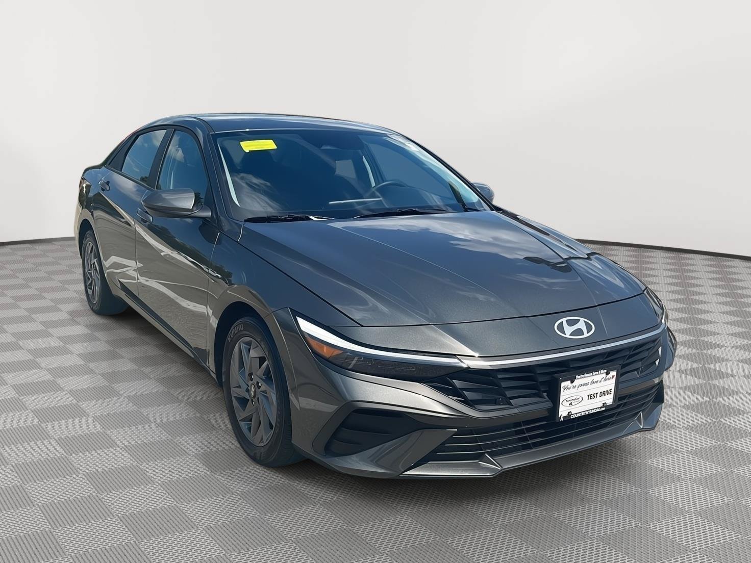 Certified 2024 Hyundai Elantra SEL FWD image 6
