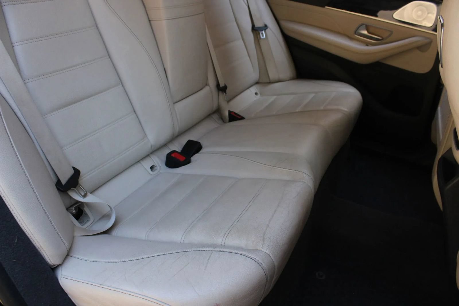 Used 2020 Mercedes-Benz GLE 350 4MATIC image 26