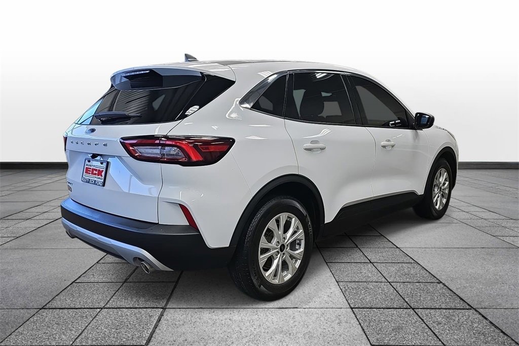 Used 2024 Ford Escape Active image 5